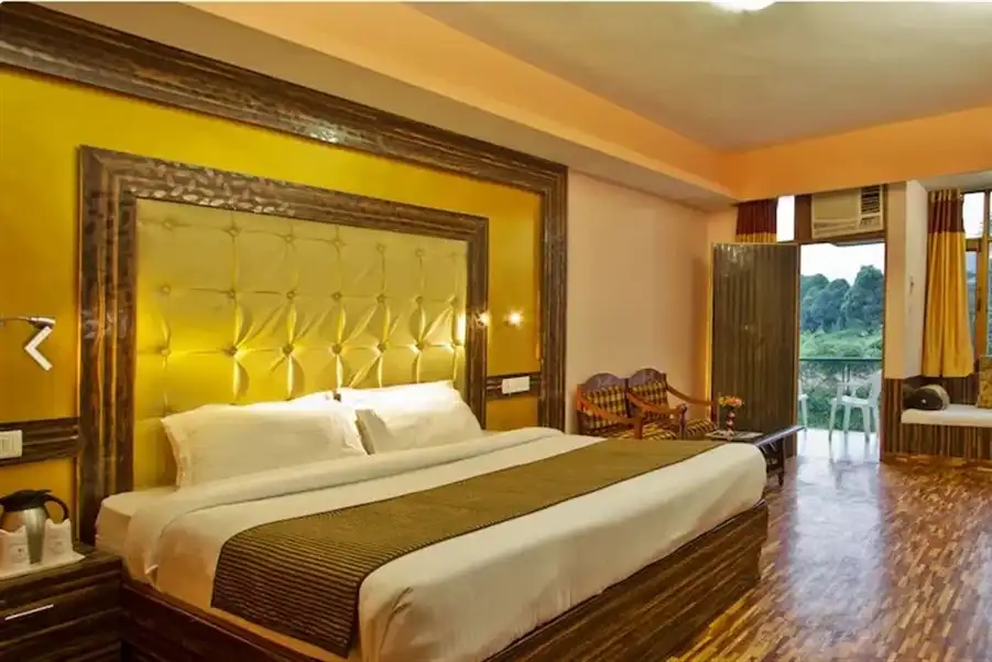 Royal Park Resort and Spa Manali Luxury room